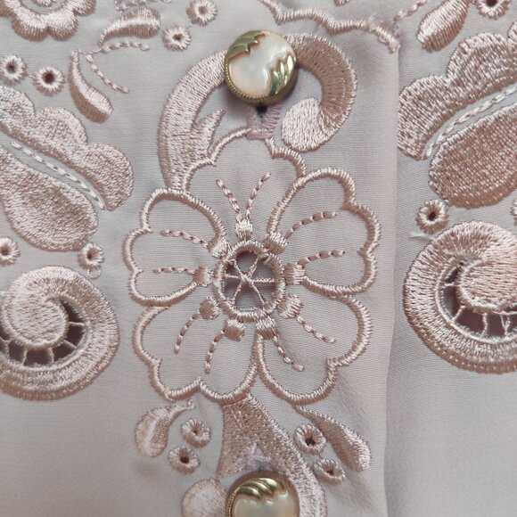 Size XL Ladies Blouse in Rose Taupe Color - Picture 3 of 4